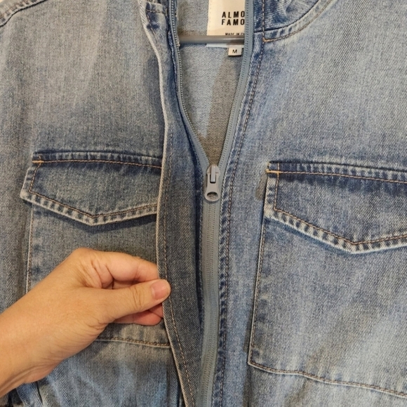 Almost Famous Sleeveless Denim Dress with Pockets Size Medium Cottage - Picture 4 of 7